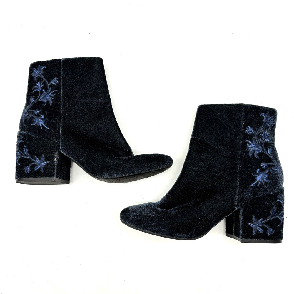 2017 Kenneth Cole 'RENNA' Blue Velvet Floral Embroidered Block Heel Boot 9.5M